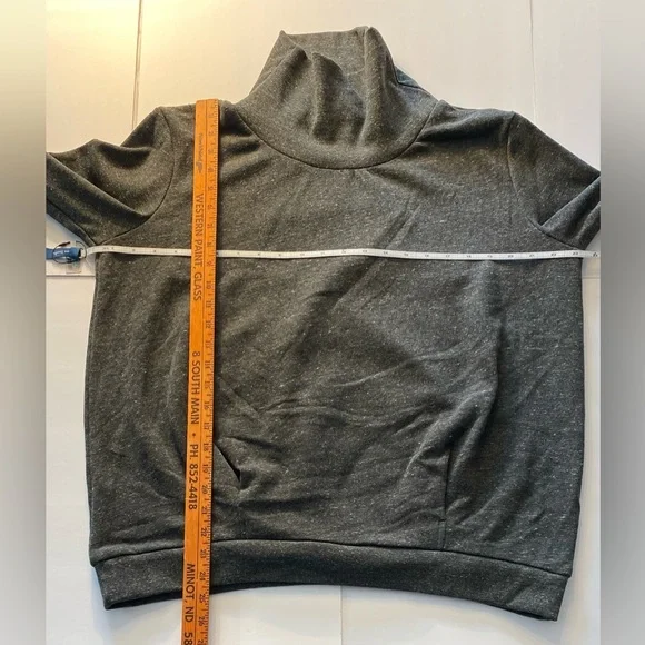 Alo Yoga Clarity Long Sleeve  Anthracite  Heather Large - Picture 5 of 9